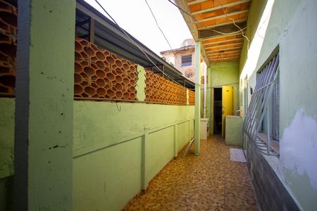 Casa para alugar com 70m², 2 quartos e 1 vagaQuintal