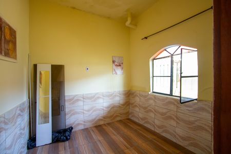 Quarto 1 de casa para alugar com 2 quartos, 70m² em Sete Pontes, São Gonçalo