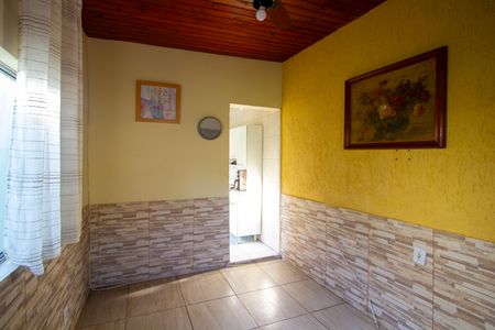 Casa para alugar com 70m², 2 quartos e 1 vagaSala