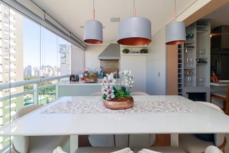 Sala - Varanda de apartamento à venda com 2 quartos, 108m² em Campo Belo, São Paulo