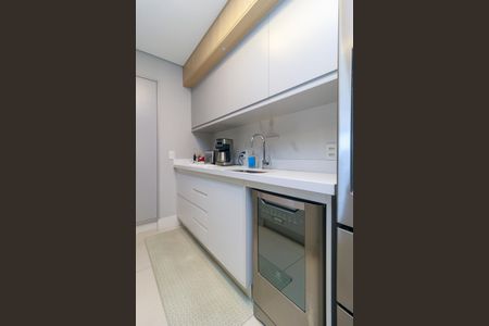 Cozinha de apartamento à venda com 2 quartos, 108m² em Campo Belo, São Paulo