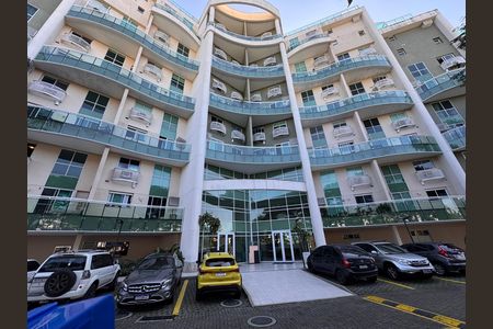 Fachada de apartamento para alugar com 1 quarto, 71m² em Barra da Tijuca, Rio de Janeiro