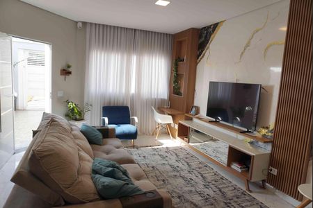 Sala de Estar de casa à venda com 2 quartos, 150m² em Villas do Jaguari, Santana de Parnaíba
