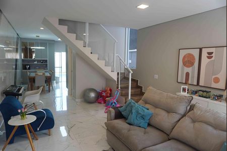 Casa para alugar com 150m², 2 quartos e 2 vagasSala de Estar