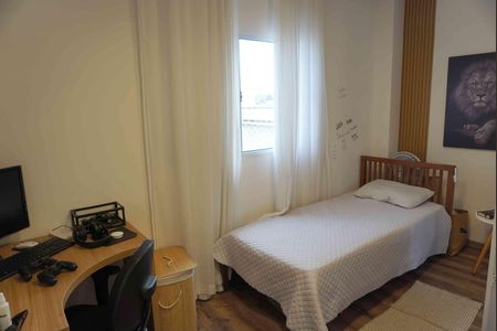 Casa para alugar com 150m², 2 quartos e 2 vagasQuarto 1