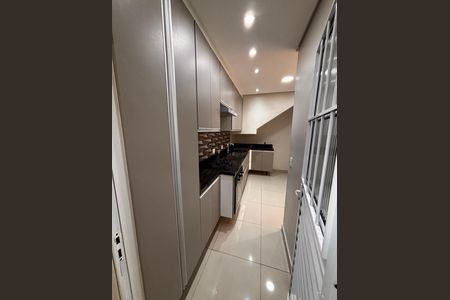 Cozinha de casa de condomínio à venda com 3 quartos, 110m² em Parque Fernao Dias, Barueri