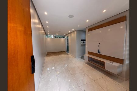 Sala de casa de condomínio à venda com 3 quartos, 110m² em Parque Fernao Dias, Barueri