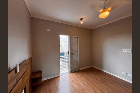 Casa de condomínio à venda com 110m², 3 quartos e 2 vagas Casa de condomínio à venda com 110m², 3 quartos e 2 vagasSuíte