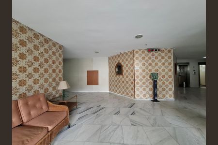 Hall de entrada  de apartamento para alugar com 1 quarto, 38m² em Santa Teresa, Rio de Janeiro