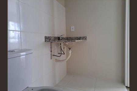 Apartamento à venda com 50m², 2 quartos e 1 vaga Apartamento à venda com 50m², 2 quartos e 1 vagaBanheiro Corredor