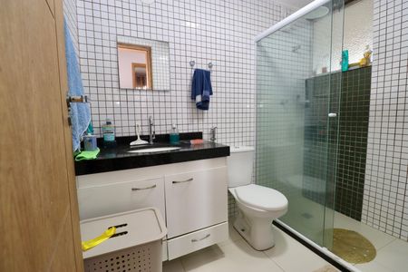Banheiro de apartamento para alugar com 2 quartos, 59m² em Pituba, Salvador