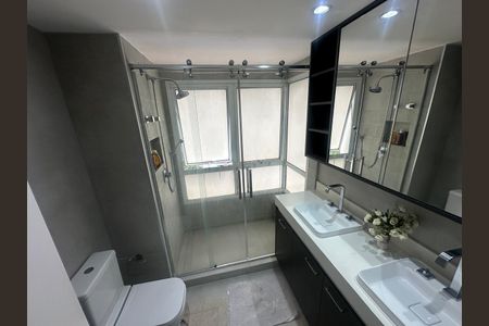 Apartamento à venda com 173m², 3 quartos e 3 vagas Apartamento à venda com 173m², 3 quartos e 3 vagasBanheiro