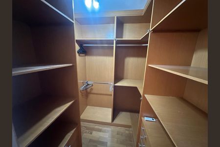 Apartamento à venda com 173m², 3 quartos e 3 vagas Apartamento à venda com 173m², 3 quartos e 3 vagasQuarto