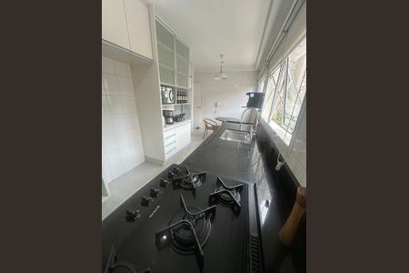 Apartamento à venda com 173m², 3 quartos e 3 vagas Apartamento à venda com 173m², 3 quartos e 3 vagasCozinha