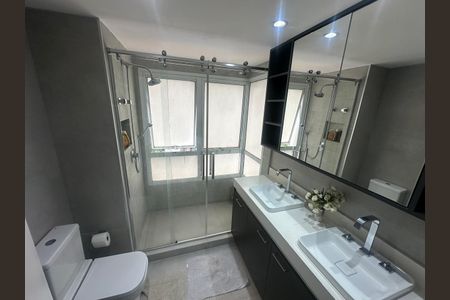 Apartamento à venda com 173m², 3 quartos e 3 vagas Apartamento à venda com 173m², 3 quartos e 3 vagasBanheiro