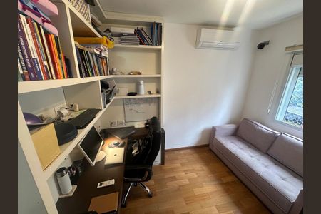 Apartamento à venda com 173m², 3 quartos e 3 vagas Apartamento à venda com 173m², 3 quartos e 3 vagasQuarto
