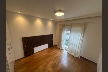 Apartamento à venda com 173m², 3 quartos e 3 vagas Apartamento à venda com 173m², 3 quartos e 3 vagasQuarto