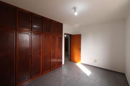 Apartamento à venda com 90m², 2 quartos e 2 vagas Apartamento à venda com 90m², 2 quartos e 2 vagasQuarto 2