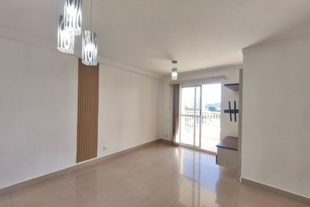 Sala de apartamento à venda com 3 quartos, 63m² em Jardim Ipaussurama, Campinas