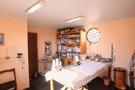 Apartamento à venda com 250m², 3 quartos e 1 vaga Apartamento à venda com 250m², 3 quartos e 1 vagaEscritório