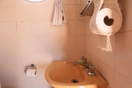 Apartamento à venda com 250m², 3 quartos e 1 vaga Apartamento à venda com 250m², 3 quartos e 1 vagaBanheiro Social