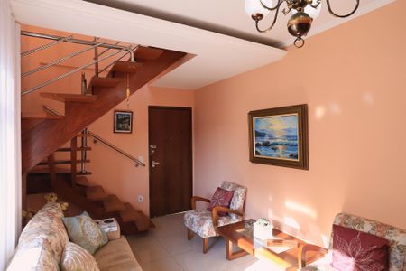 Apartamento à venda com 250m², 3 quartos e 1 vaga Apartamento à venda com 250m², 3 quartos e 1 vagaSala