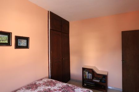 Apartamento à venda com 250m², 3 quartos e 1 vaga Apartamento à venda com 250m², 3 quartos e 1 vagaQuarto