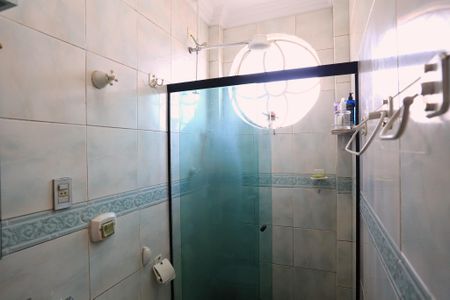 Apartamento à venda com 250m², 3 quartos e 1 vaga Apartamento à venda com 250m², 3 quartos e 1 vagaBanheiro da Suíte