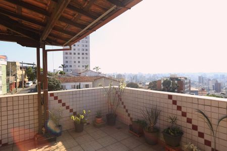 Apartamento à venda com 250m², 3 quartos e 1 vaga Apartamento à venda com 250m², 3 quartos e 1 vagaCobertura