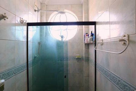 Apartamento à venda com 250m², 3 quartos e 1 vaga Apartamento à venda com 250m², 3 quartos e 1 vagaBanheiro da Suíte