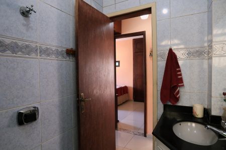Apartamento à venda com 250m², 3 quartos e 1 vaga Apartamento à venda com 250m², 3 quartos e 1 vagaBanheiro