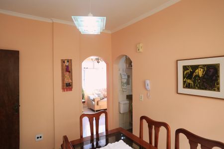 Apartamento à venda com 250m², 3 quartos e 1 vaga Apartamento à venda com 250m², 3 quartos e 1 vagaSala de Jantar