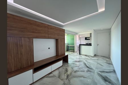Apartamento à venda com 3 quartos, 67m² em Serrano, Belo Horizonte