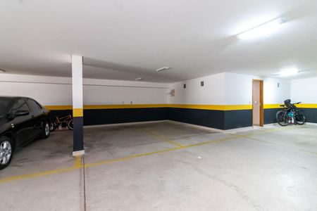 Garagem de casa de condomínio para alugar com 3 quartos, 66m² em Santana, São Paulo