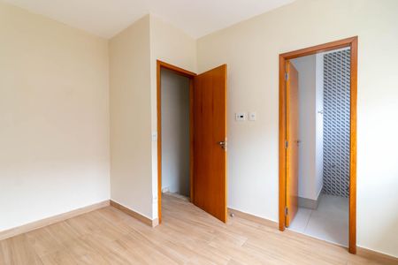 Casa de condomínio para alugar com 66m², 3 quartos e 2 vagas Casa de condomínio para alugar com 66m², 3 quartos e 2 vagasSuíte