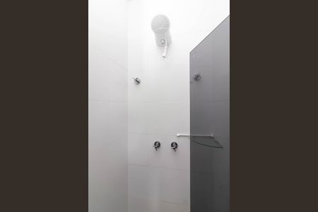 Casa de condomínio para alugar com 66m², 3 quartos e 2 vagas Casa de condomínio para alugar com 66m², 3 quartos e 2 vagasBanheiro da Suíte
