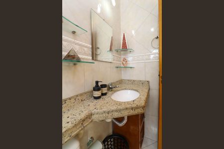 Banheiro Suíte 3 de casa para alugar com 3 quartos, 188m² em Jardim America, Taboão da Serra