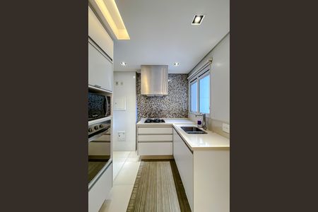 Apartamento à venda com 110m², 3 quartos e 2 vagas Apartamento à venda com 110m², 3 quartos e 2 vagasCozinha