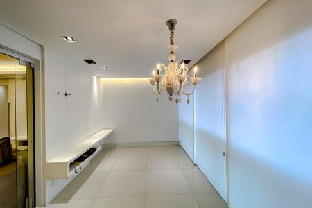 Apartamento à venda com 110m², 3 quartos e 2 vagas Apartamento à venda com 110m², 3 quartos e 2 vagasVaranda da Sala