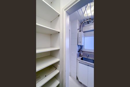 Apartamento à venda com 110m², 3 quartos e 2 vagas Apartamento à venda com 110m², 3 quartos e 2 vagasDespensa