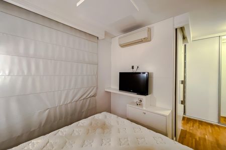 Apartamento à venda com 110m², 3 quartos e 2 vagas Apartamento à venda com 110m², 3 quartos e 2 vagasQuarto 3 - Suíte