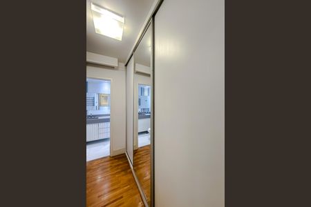 Apartamento à venda com 110m², 3 quartos e 2 vagas Apartamento à venda com 110m², 3 quartos e 2 vagasQuarto 3 - Suíte