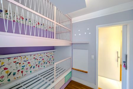 Apartamento à venda com 110m², 3 quartos e 2 vagas Apartamento à venda com 110m², 3 quartos e 2 vagasQuarto 2 - Suíte