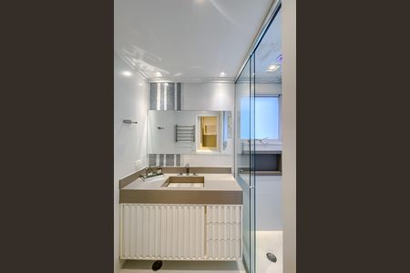 Apartamento à venda com 110m², 3 quartos e 2 vagas Apartamento à venda com 110m², 3 quartos e 2 vagasBanheiro da Suíte 3