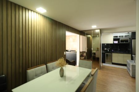 Apartamento à venda com 79m², 2 quartos e 2 vagas Apartamento à venda com 79m², 2 quartos e 2 vagasSala