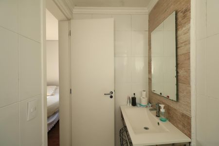 Apartamento à venda com 79m², 2 quartos e 2 vagas Apartamento à venda com 79m², 2 quartos e 2 vagasBanheiro da Suíte 1