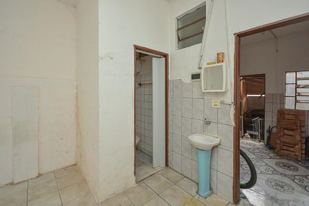 Casa à venda com 340m², 5 quartos e 2 vagas Casa à venda com 340m², 5 quartos e 2 vagasBanheiro 3