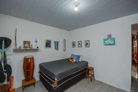 Casa à venda com 340m², 5 quartos e 2 vagas Casa à venda com 340m², 5 quartos e 2 vagasQuarto 2