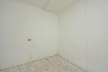 Casa à venda com 340m², 5 quartos e 2 vagas Casa à venda com 340m², 5 quartos e 2 vagasQuarto 4
