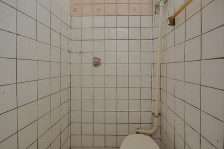 Casa à venda com 340m², 5 quartos e 2 vagas Casa à venda com 340m², 5 quartos e 2 vagasBanheiro 3